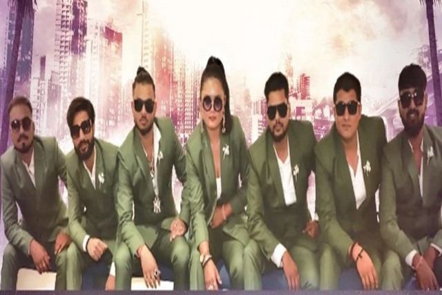famous DJ based band surat